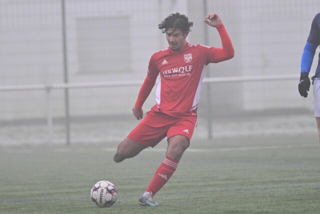 Ferhat Durmaz beim Schuss