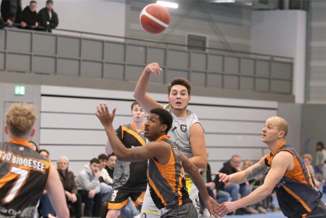 Allein auf weiter Flur: Migel Wessel war bei der hohen Niederlage gegen den Tabellenzweiten mit 14 Punkten erfolgreichster Marler Scorer
