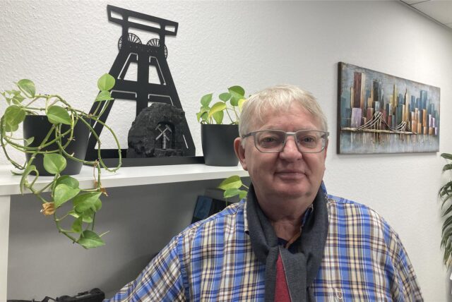 Immobilienmakler Ralf Pietzsch in seiner Geschäftsstelle an der Bergstraße.
