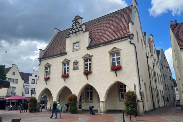 Das alte Rathaus am Marktplatz in Haltern am See.