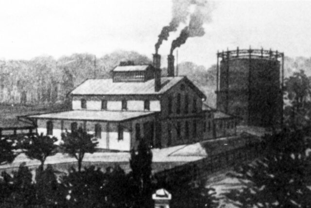 Ein historische Ansichtskarte aus dem Jahr 1900 zeigt das erste Betriebsgelände der Hertener Stadtwerke.