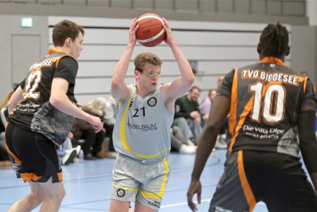 Am Samstag muss endlich ein Sieg her: Joshua Folger trifft mit dem Marler BC zum Start der Rückrunde auf einen Konkurrenten im Abstiegskampf.
