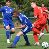 Zuletzt trafen B-Ligist DJK Sportfreunde Datteln (in rot) und A-Ligist Borussia Ahsen (in blau) bei der Dattelner Stadtmeisterschaft im Sommer aufeinander. Jetzt kommt es zum Winter-Testspiel.
