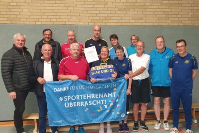 Die Sportgruppe des SV Herbern posiert.