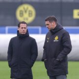 Lars Ricken und Sebastian Kehl stehen nebeneinander auf dem Trainingsplatz.