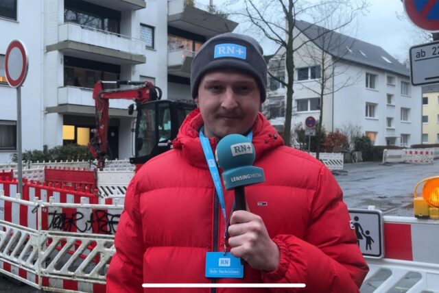 Tim Hübbertz steht auf der Kronprinzenstraße im Dortmunder Kaiserviertel.