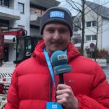 Tim Hübbertz steht auf der Kronprinzenstraße im Dortmunder Kaiserviertel.
