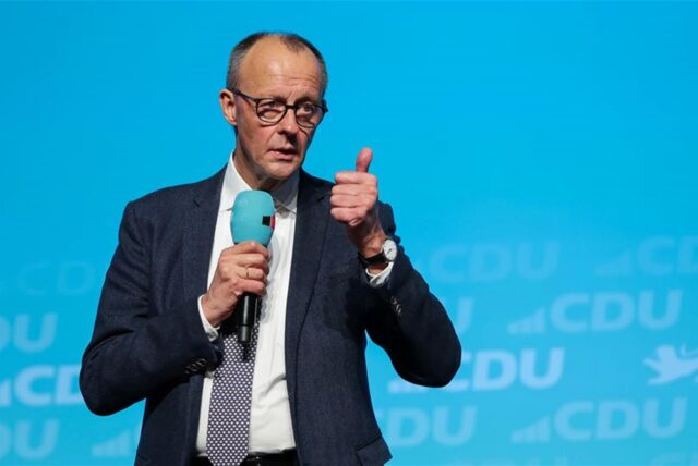 Friedrich Merz. Bundesvorsitzender der CDU und Kanzlerkandidat der Union, redet im Carmen Würth Forum auf dem Neujahrsempfang der CSU Künzelsau.