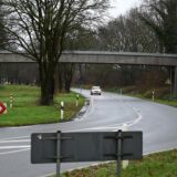 Von dieser Brücke in Dorsten aus erfolgte die Stein-Attacke.