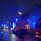 Feuerwehrwagen beim Einsatz in Dorsten-Holsterhausen