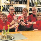 Geschäftsjubiläum: Im Weinhaus Riechmann wird angestoßen