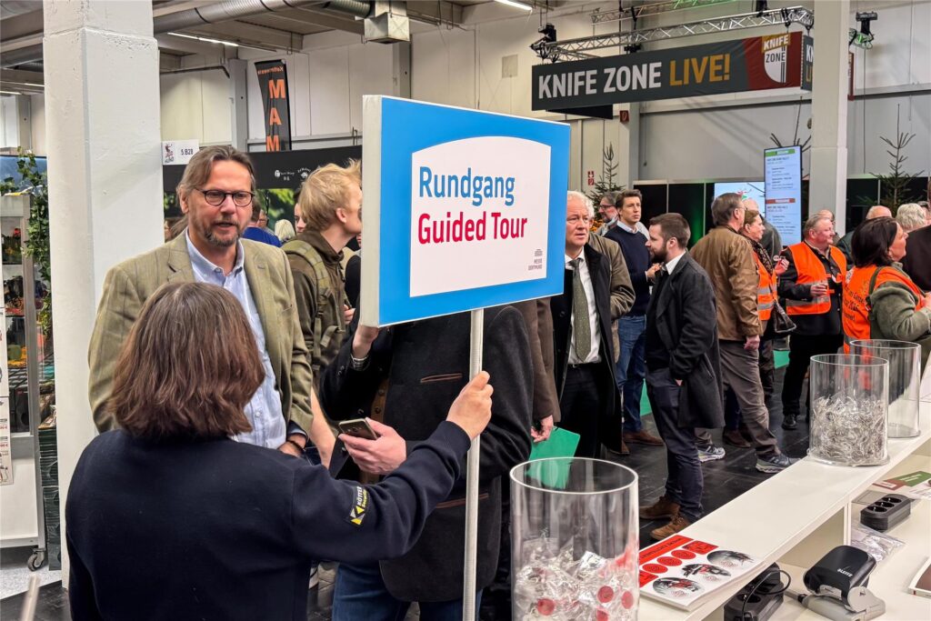 Europas größte Jagdmesse "Jagd und Hund" findet aktuell in den Westfalenhallen statt. Unser Foto-Reporter hat sich am ersten Besucher-Tag dort umgesehen.