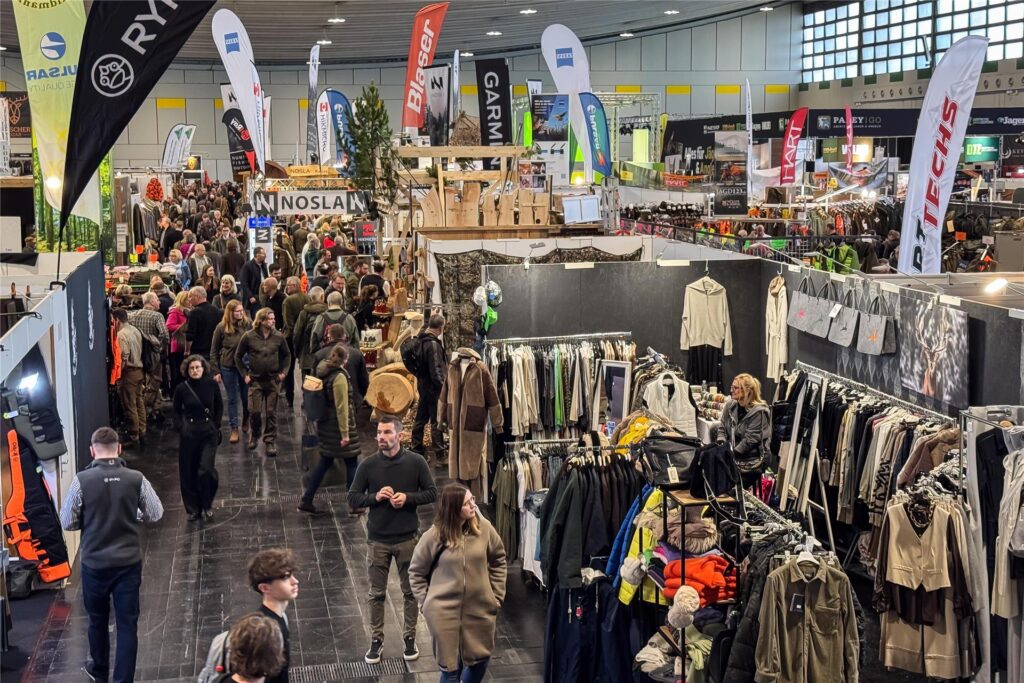 Europas größte Jagdmesse "Jagd und Hund" findet aktuell in den Westfalenhallen statt. Unser Foto-Reporter hat sich am ersten Besucher-Tag dort umgesehen.