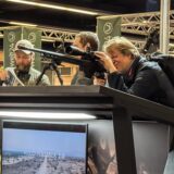 Die Messe „Jagd und Hund“ lockt viele Besucher in die Dortmunder Westfalenhallen. Unter anderem gibt es hier Jagdwaffen.