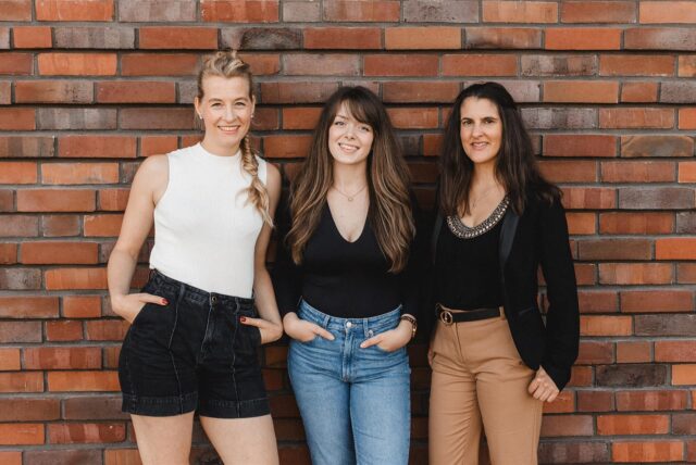 Helen Dieckhöfer, Sarah Klinkhammer und Franziska Beschorner, die Influencerinnen hinter dem YouTube-Kanal „Wir lieben Steuern“.