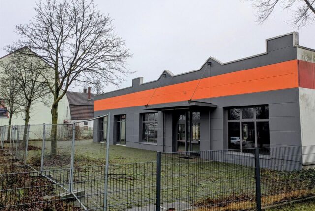 Die ehemalige ATU-Filiale in Dorsten, in die das Fitness-Studio Basic-Fit einziehen wird.