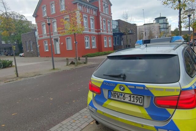 Der Angeklagte bedrohte Polizeibeamte, die zum Objektschutz vor dem Jüdischen Museum eingesetzt waren