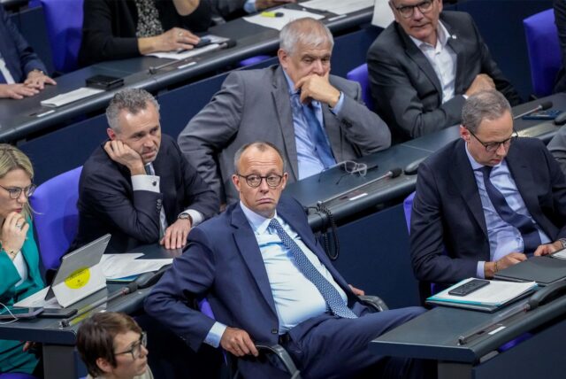 Friedrich Merz, CDU-Bundesvorsitzender, nach der Abstimmung. Die Union hatte bei der Abstimmung 348 Stimmen für ihren Antrag bekommen, CDU und CSU haben aber nur 196 Sitze im Parlament (zu dpa: «Zäsur im Bundestag: Wie es im AfD-Drama weitergeht»)