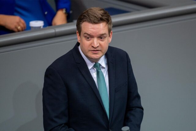 Michael Breilmann verteidigt den Antrag der CDU vom Mittwoch.