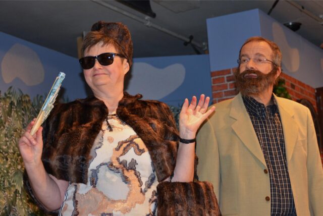 Andrea Langener und Christoph Sebbel auf der Theaterbühne