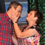 Christoph Sebbel und Andrea Langener auf der Theaterbühne