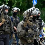 Kräfte eines Spezialeinsatzkommandos bei einem Einsatz in Wuppertal