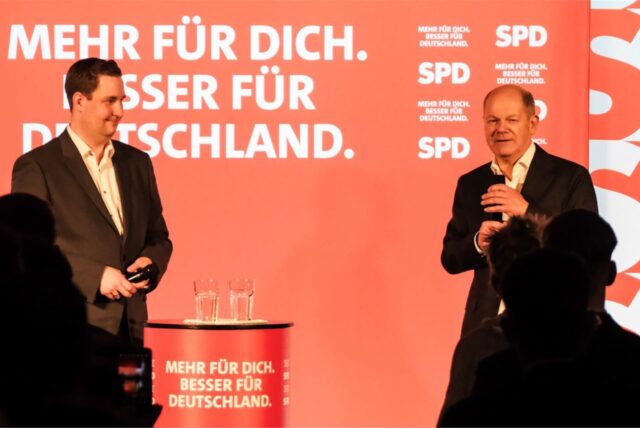 Bundeskanzler Olaf Scholz  zu Gast in der La Victoria Eventhalle in Marl.