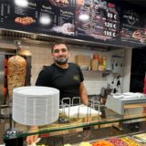 Döner Besitzer Theke