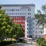 Das Knappschaftskrankenhaus in Dortmund aus der Ferne.