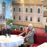 Ursula Edle von Graeve und Adolf Edler von Graeve in der Trattoria „Mille Miglia“ in ihrem ehemaligen Restaurant im Automobilmuseum in Dortmund-Wichlinghofen