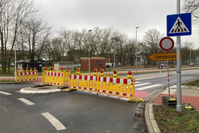 Die gate.ruhr-Baustelle zwischen Hamm und Sickingmühle sorgt an der Carl-Duisberg-Straße weiterhin für eine Umleitung.