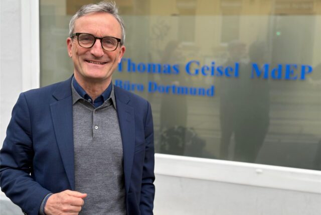 Der Düsseldorfer Europaabgeordnete Thomas Geisel vom BSW