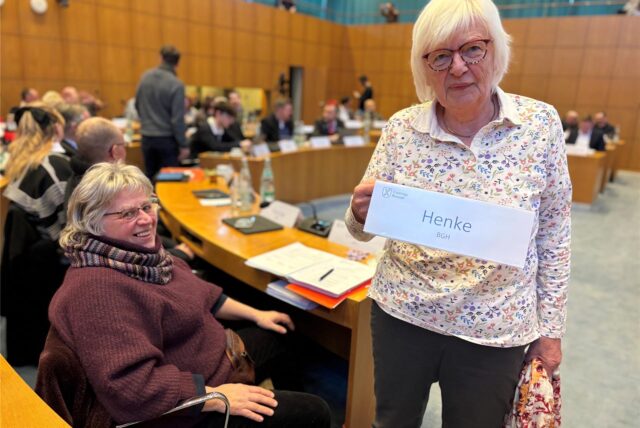 Die Fraktionslose Notburga Henke bildet seit Februar 2025 bis zum Ende der Ratsperiode im September eine gemeinsame Fraktion mit Margita Gudjons (BSW). Sie nennen sich BGH: Bündnis Gudjons Henke.