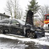 Der abgelöschte Pkw auf der Breite Straße in Alt-Marl.