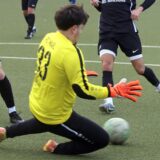 Torwart Emirhan Acar pariert einen Schuss