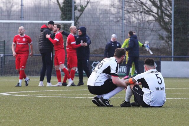 Frust in Lenkerbeck, Freude bei Flaesheim: Das C-Liga-Topspiel sorgt für einen Wechsel an der Tabellenspitze.