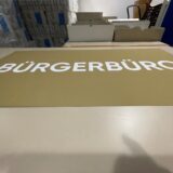 Das Bürgerbüro ist immer wieder Teil politischer Diskussionen. Die Beschäftigten dort im Rathaus sind als Service-Stelle für jeden Bürger da.