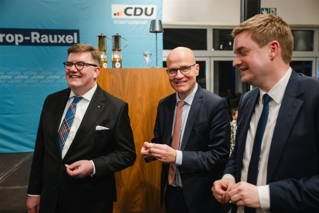 Carsten Papp, Ralph Brinkhaus und Michael Breilmann haben sich für den besonderen Abend schick gemacht.