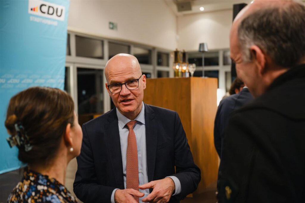 Ralph Brinkhaus führte zahlreiche Gespräche im Golfclub.