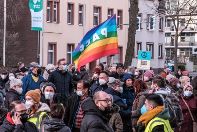 Demonstration gegen den Krieg in der Ukraine vor dem Hertener Rathaus.