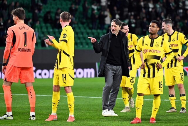 Niko Kovac schaut zur Seite.