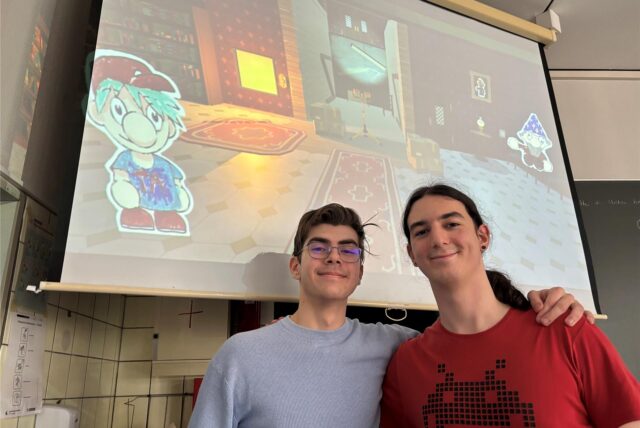 Mit ihrem Computerspiel sind David Schlosser (l.) und Simeon Klask beim Regionalwettbewerb von „Jugend forscht“ dabei.
