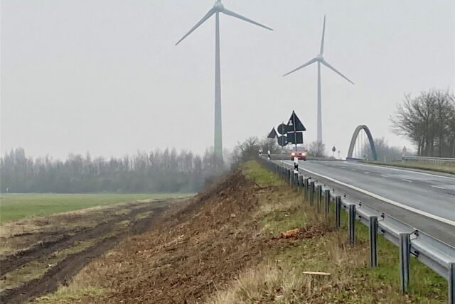 Blick auf Mengeder Straße vor der Drucksbrücke in Waltrop.
