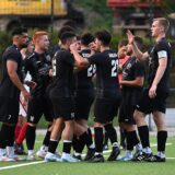 Spieler des FC 26 Erkenschwick klatschen ab