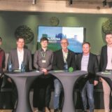 Wahlarena zur Bundestagswahl 2025 mit den Kandidaten für den Wahlkreis 121 Robin Conrad, Brian Nickholz, Lars Ehm und Tom Roehl, moderiert von Vincent Rastfeld und Joachim Schmidt.