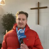 Tim Hübbertz berichtet von einer Trauerhalle in Dortmund, wo am Sonntag gewählt werden kann.