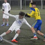 Ensar Özedmir (l.) und der VfB Waltrop siegten am Ende souverän gegen Ghayth Abdo und die SpVgg Vreden.