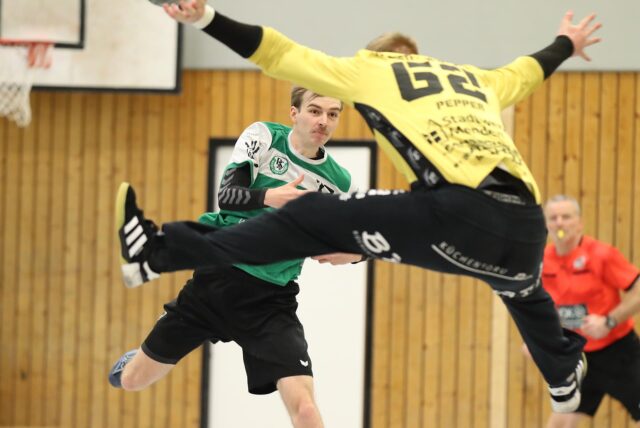 Phil Pamp (PSV Recklinghausen) beim Wurf