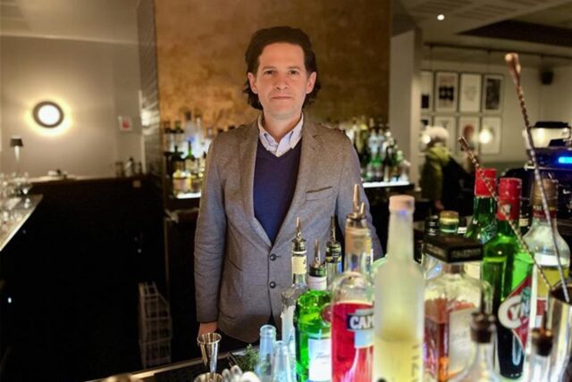 Geschäftsführer Ciro De Luca im Restaurant VIDA in Dortmund-Kirchhörde