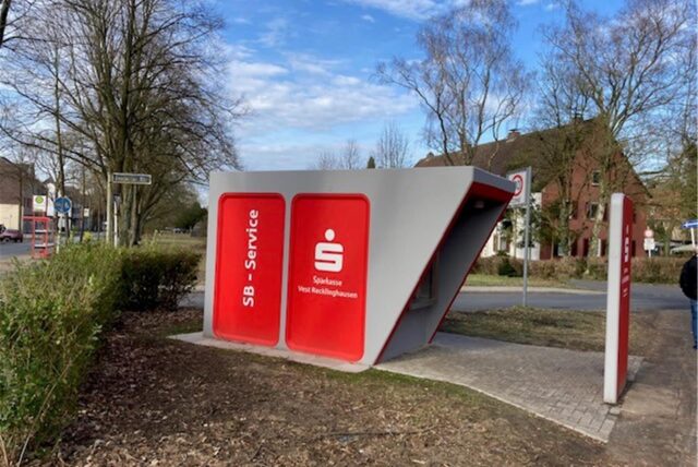 Der Geldautomaten-Container der Sparkasse Vest an der Gendorfer Straße in Marl-Drewer.